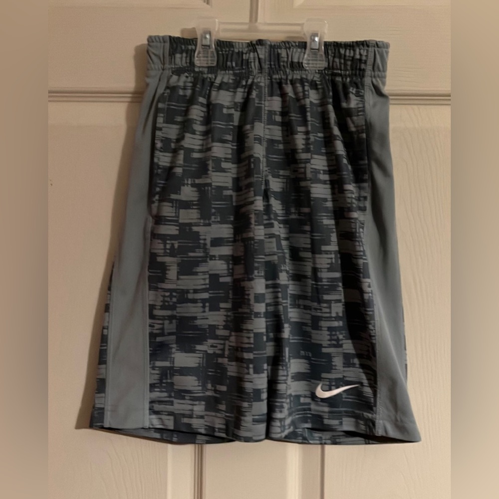 4/$20 Nike Shorts, boys size small, grey print, dri fit